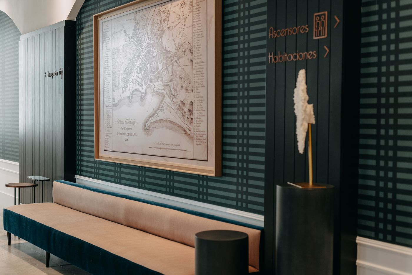 Soho-Boutique-Colon-Lobby-38