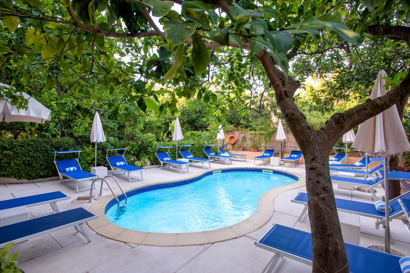 Hotel-Regina-Sorrento-Pool-2