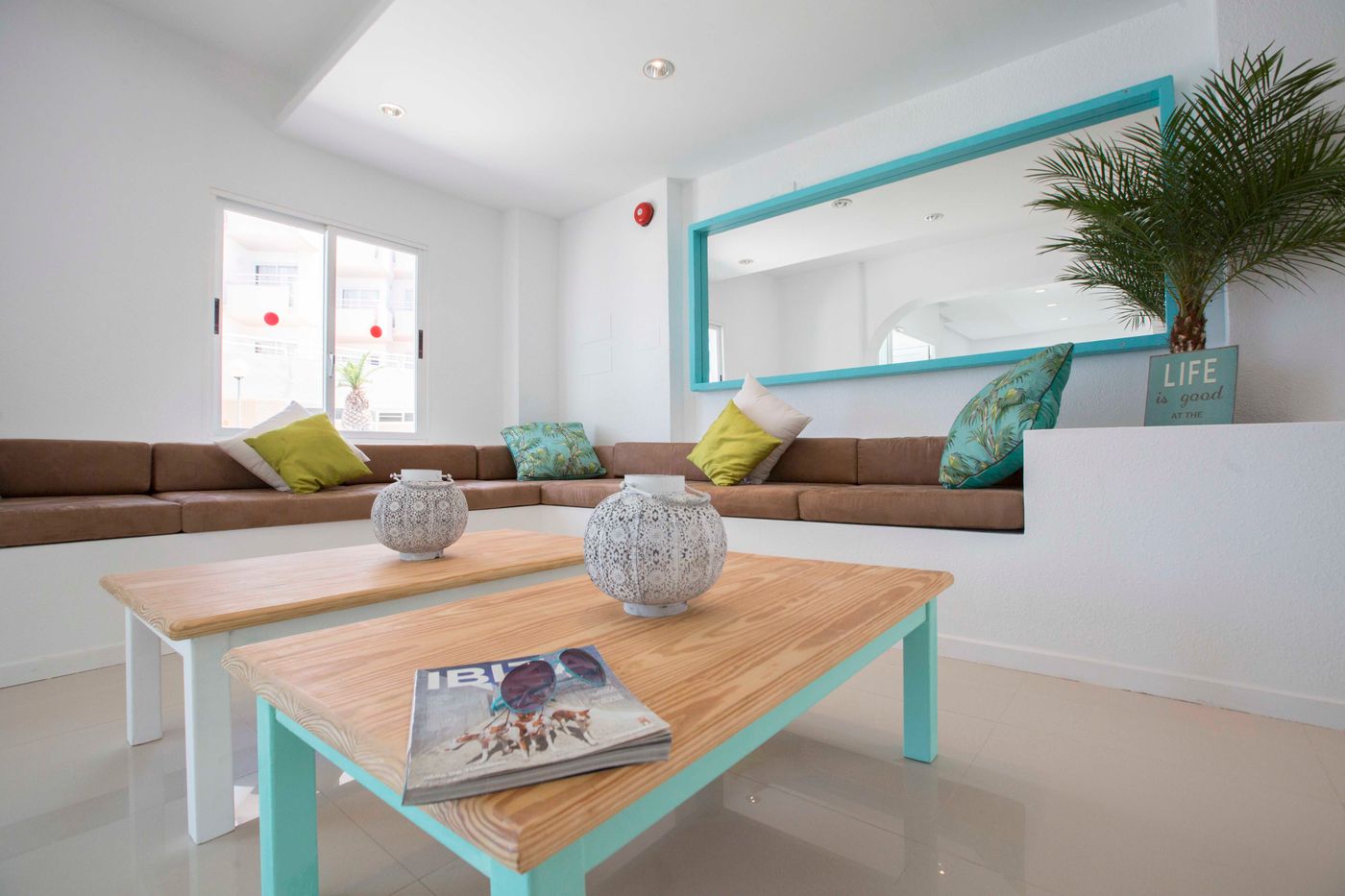 The-Beach-Star-Ibiza-Lobby-63