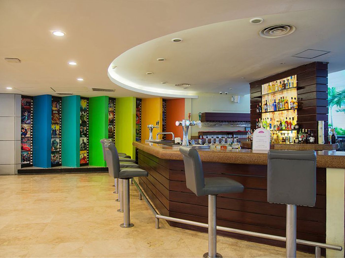 Crown-Paradise-Club-Cancun-Bar-48