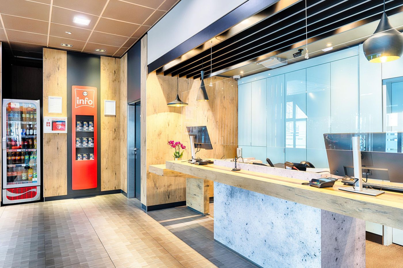 B&B Hotel Düsseldorf-Hbf - Germany - Düsseldorf - Pool - 1