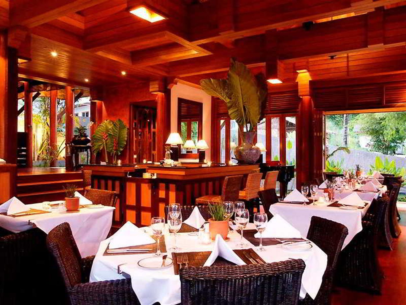 Baan-Yin-Dee-Boutique-Resort-Restaurant-44