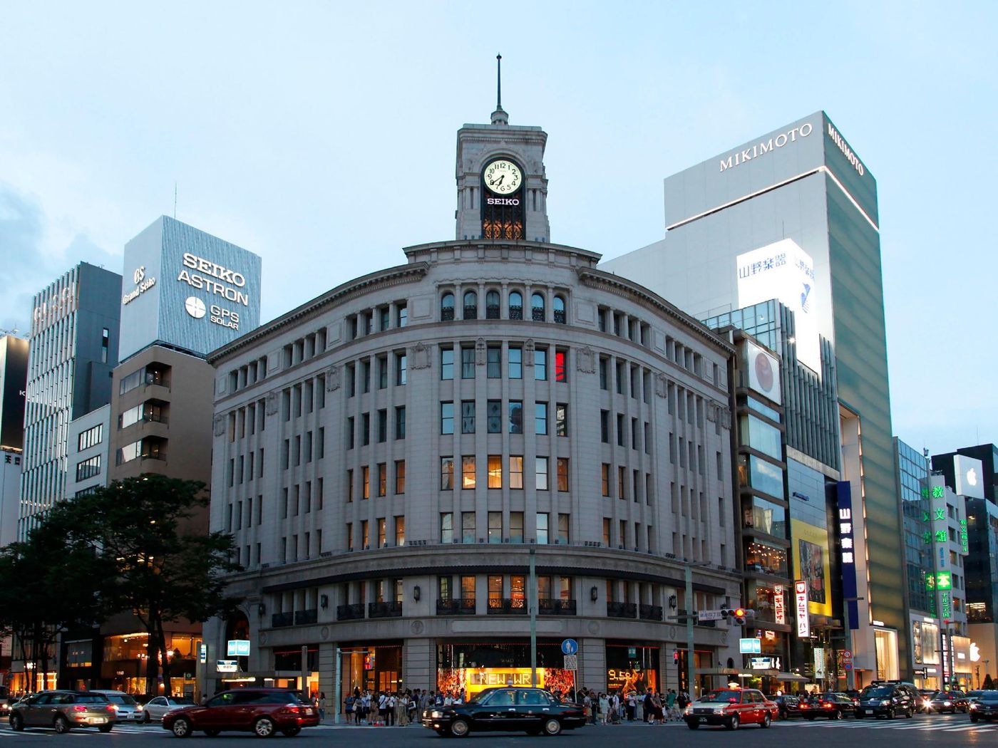 Apa Hotel Kanda Jimbocho-Eki Higashi-Japan-Tokyo-General view-2