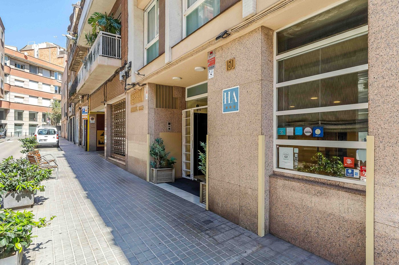 Aparthotel Bertran-Spain-BARCELONA-General view-2