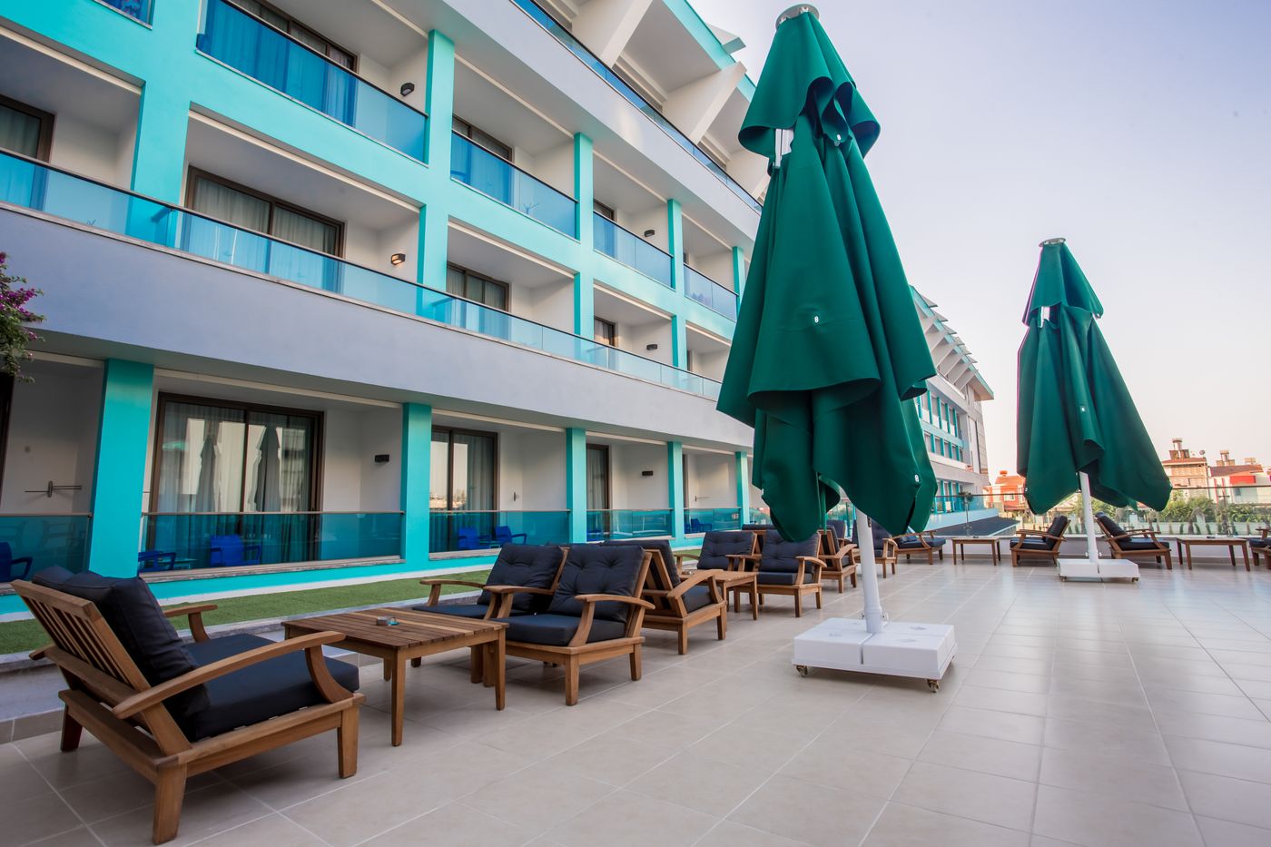 Sensitive-Premium-Resort---Spa-Terrace-13