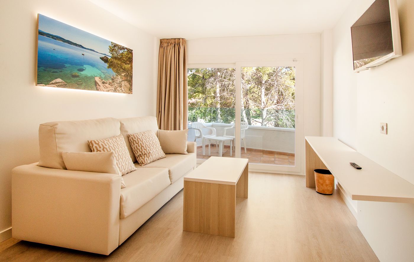 Ola Apartments Bouganvilla