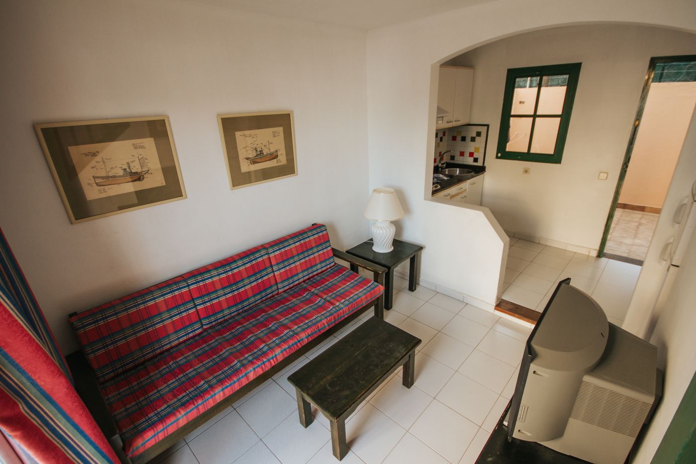 Sun-s-Gardens-Room-18