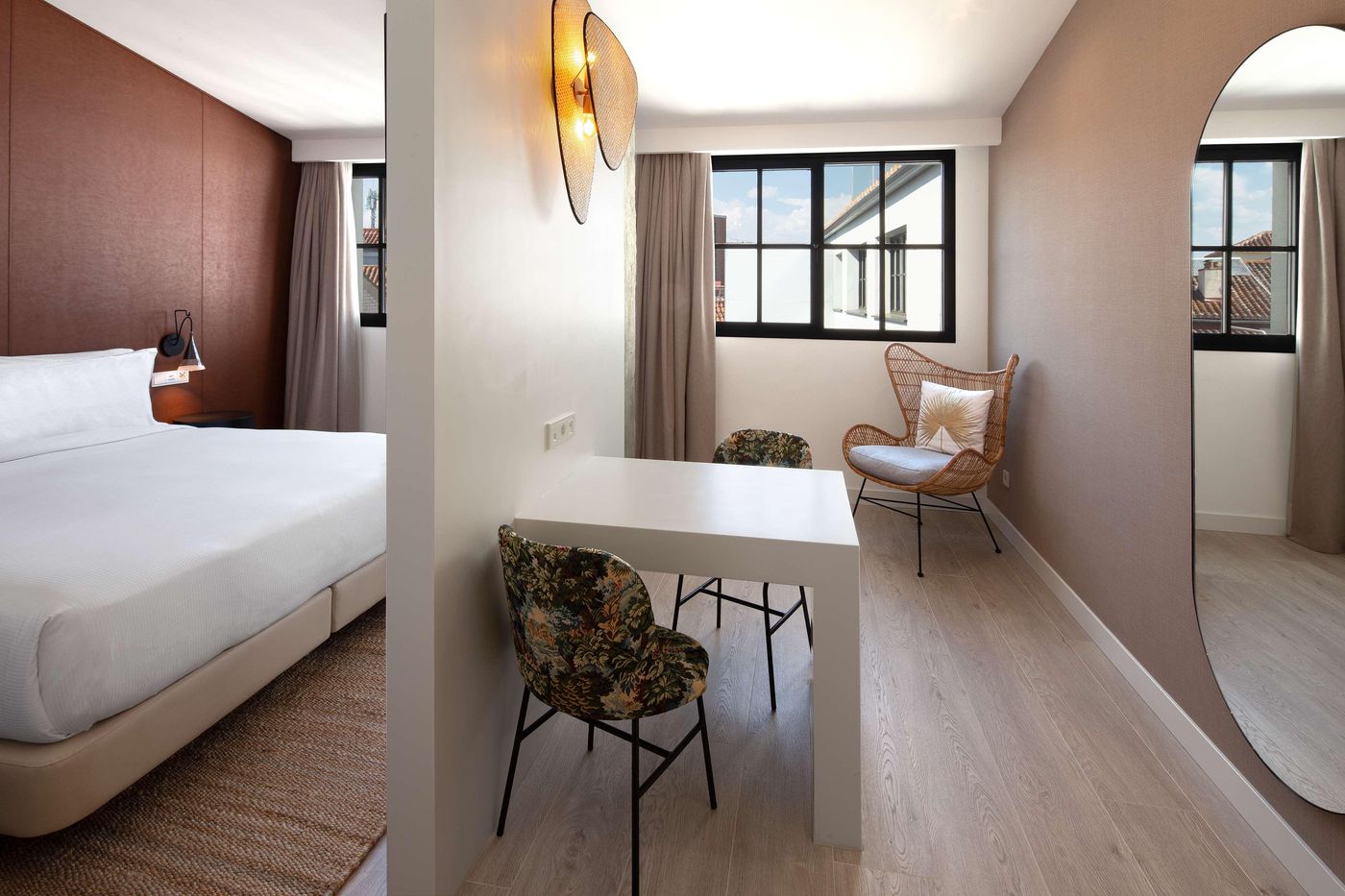 Atocha-Hotel-Madrid--Tapestry-Collection-by-Hilton-Room-23