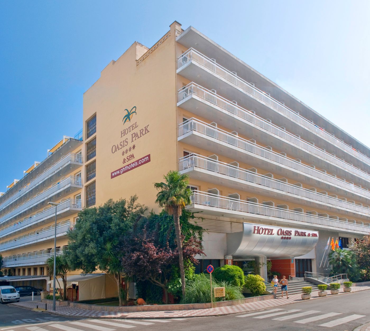 GHT Oasis Park Hotel