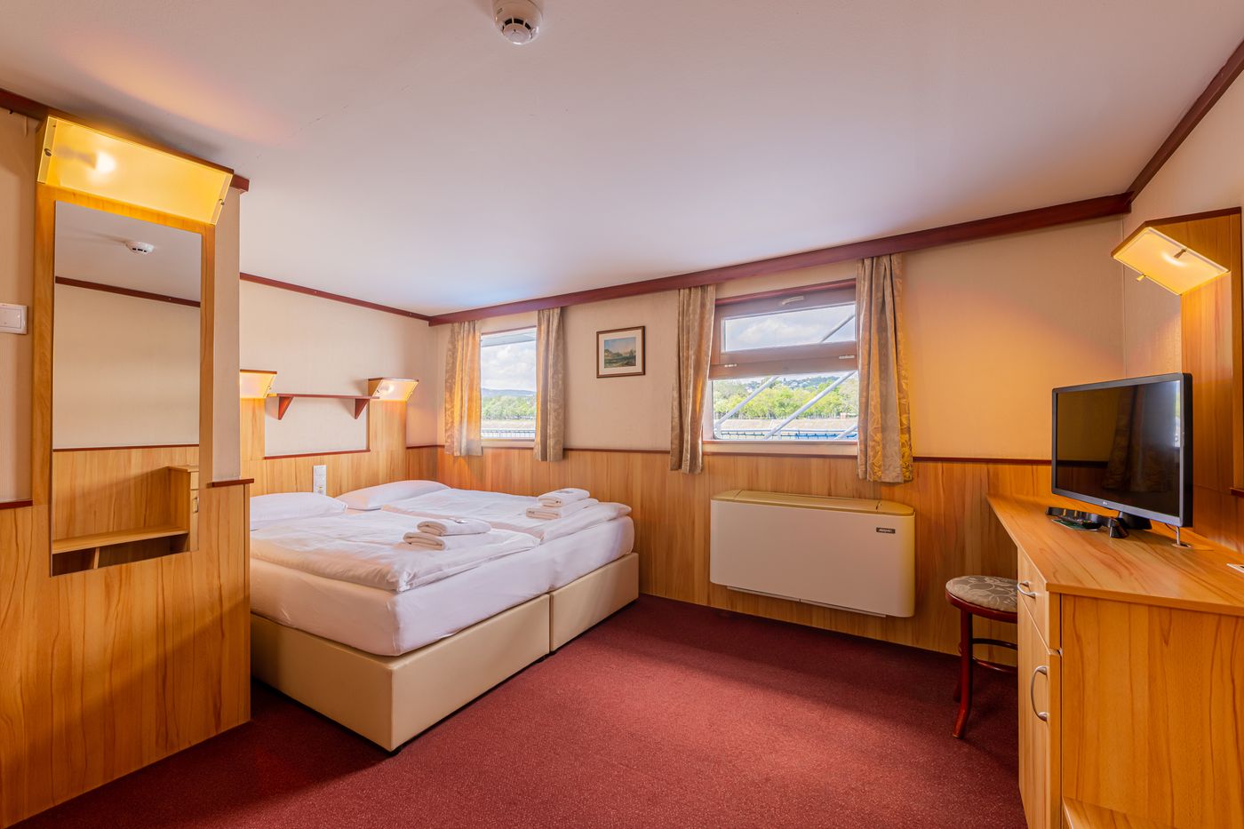 Fortuna-Boat-Hotel-Budapest-Room-6