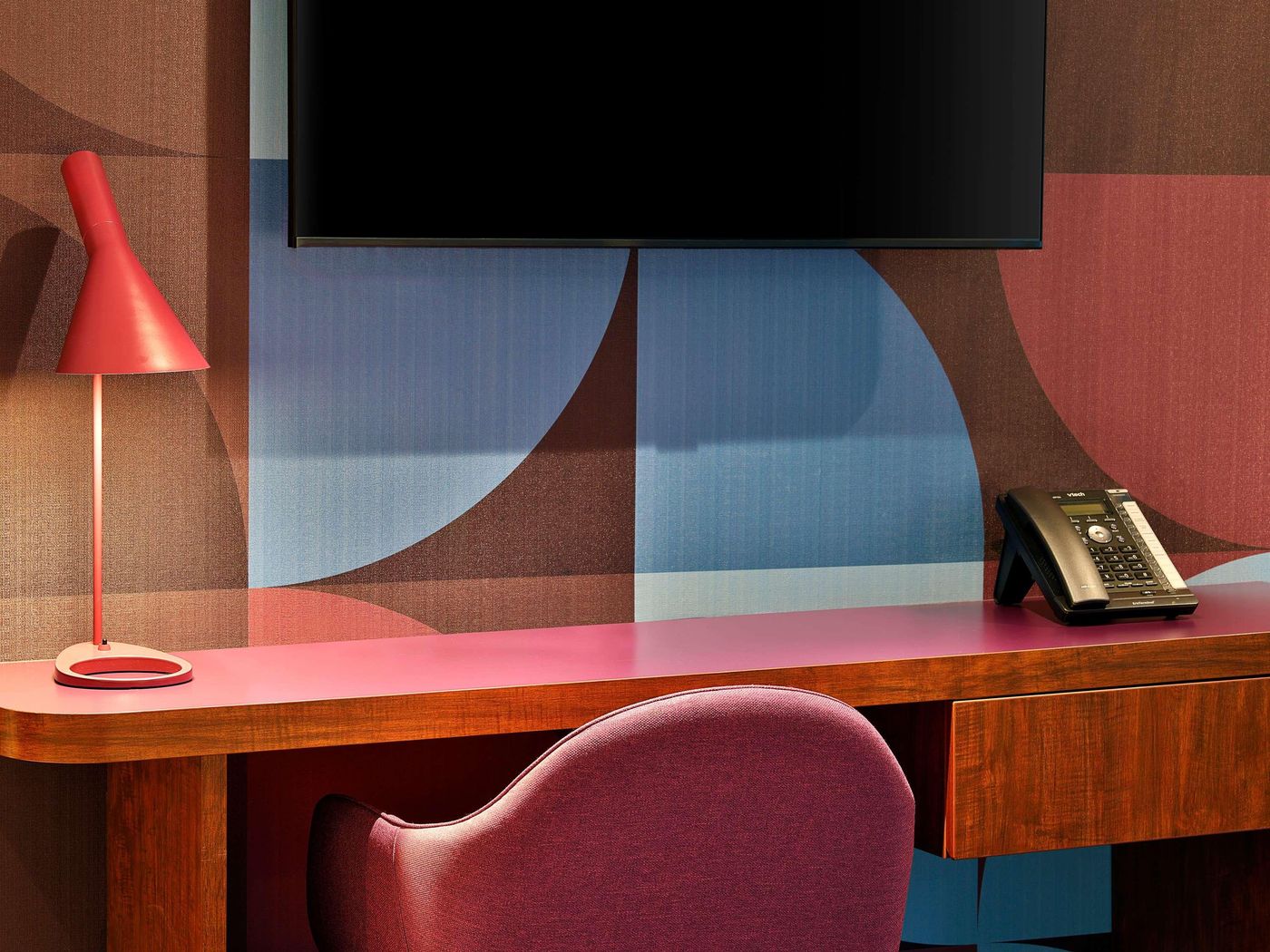 Queen-Elizabeth-2-Hotel-Room-45