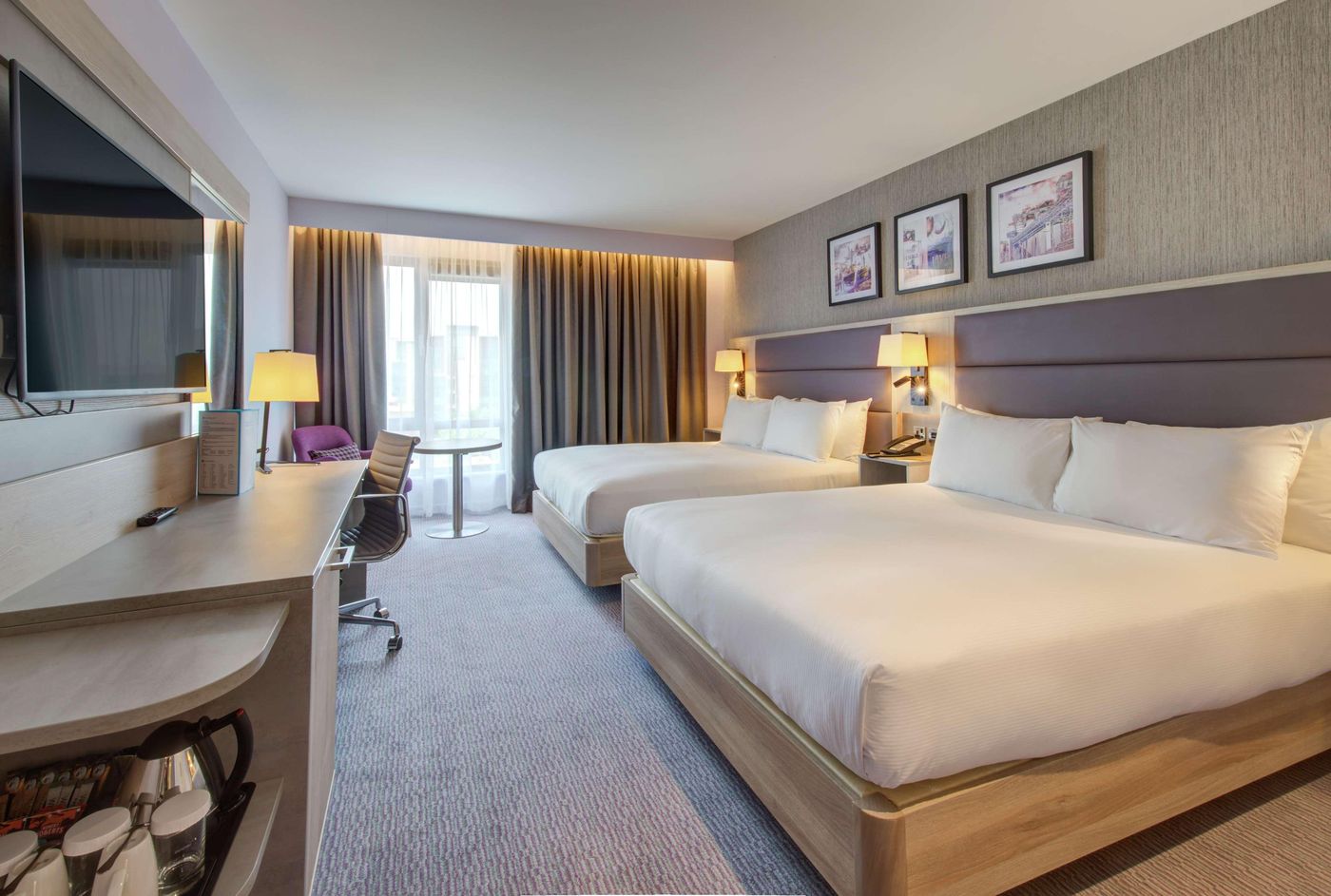Hilton-Garden-Inn-Dublin-City-Centre-Room-18