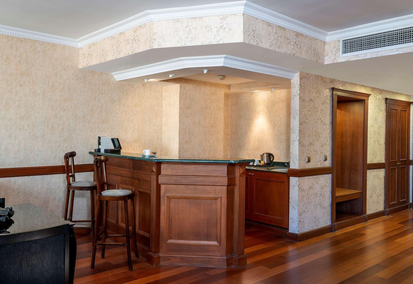 Lares-Park-Hotel-Room-16