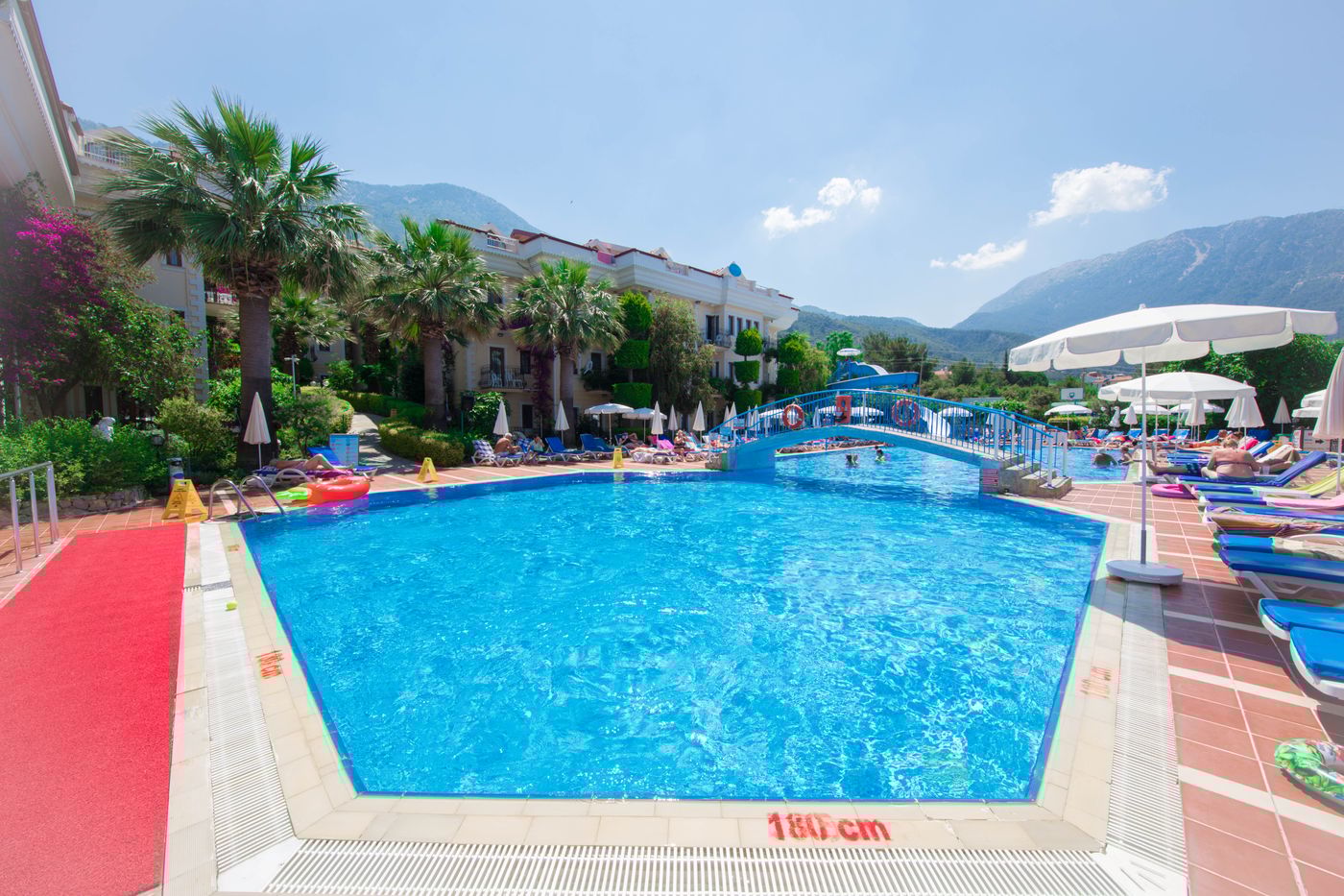 Hotel-Yel-Holiday-Resort-Pool-3