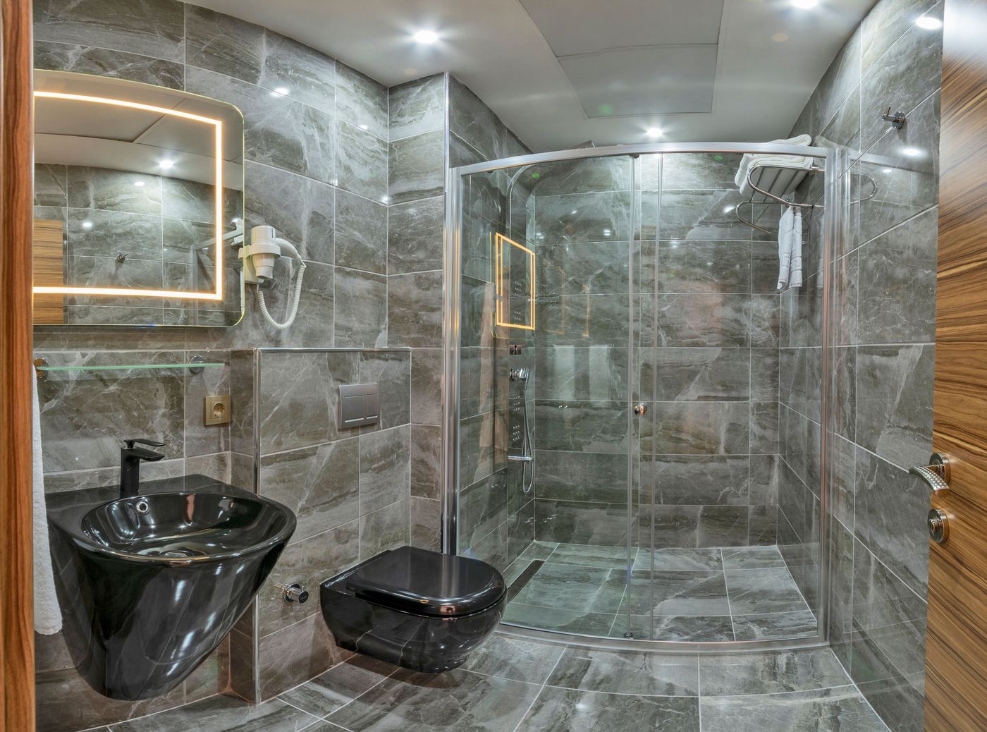 La-Wisteria-Boutique-Hotel-Room-38