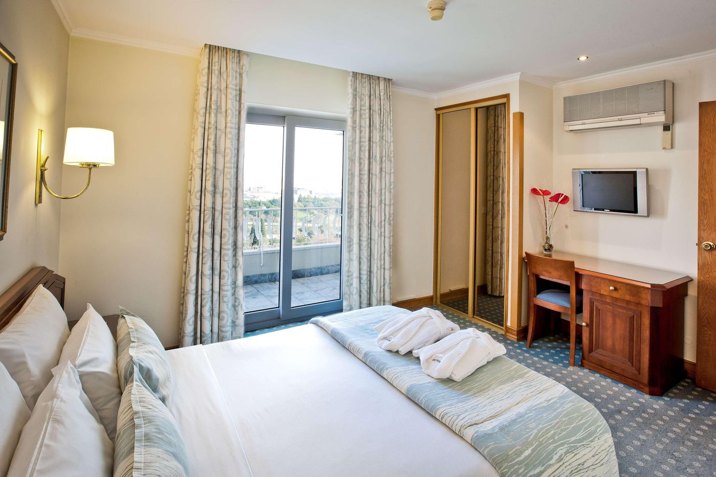 SANA-Rex-Hotel-Room-5