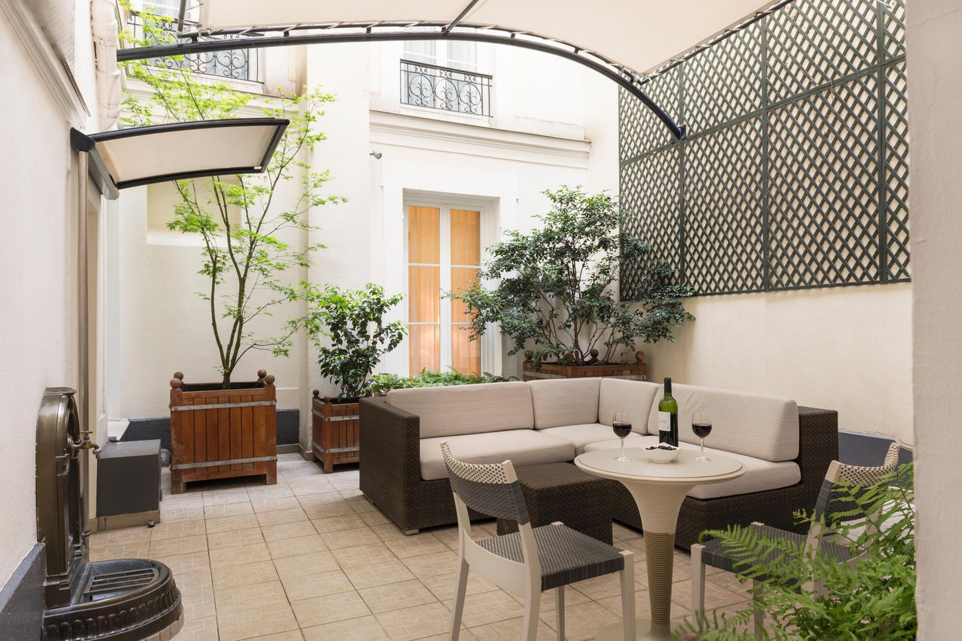 Magda-Champs-Elysees-Terrace-38