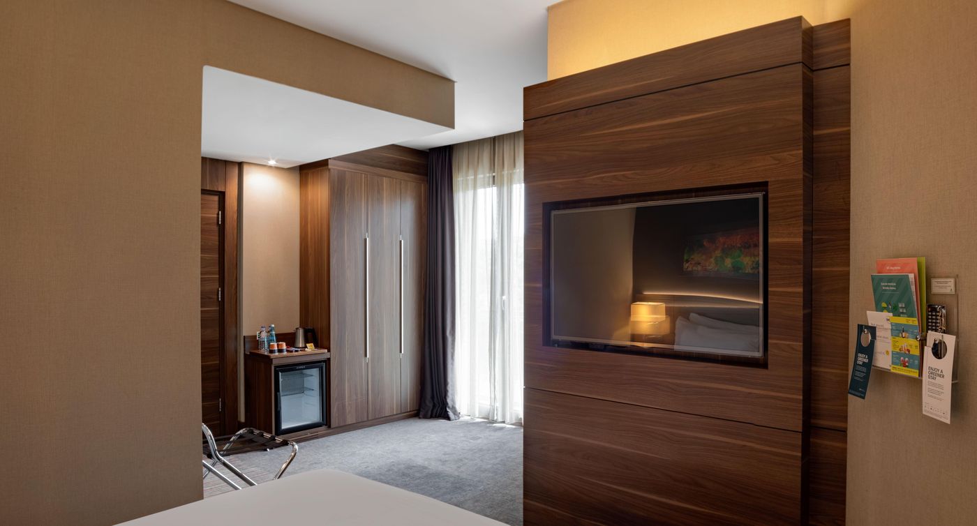 Holiday-Inn-Istanbul-Kadikoy-Room-37