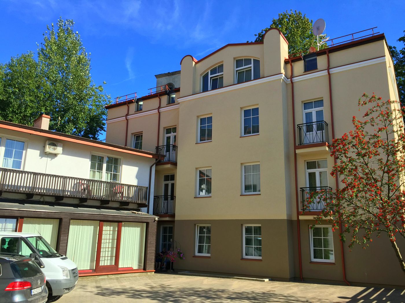 City Gate-Lithuania-VILNIUS-General view-2