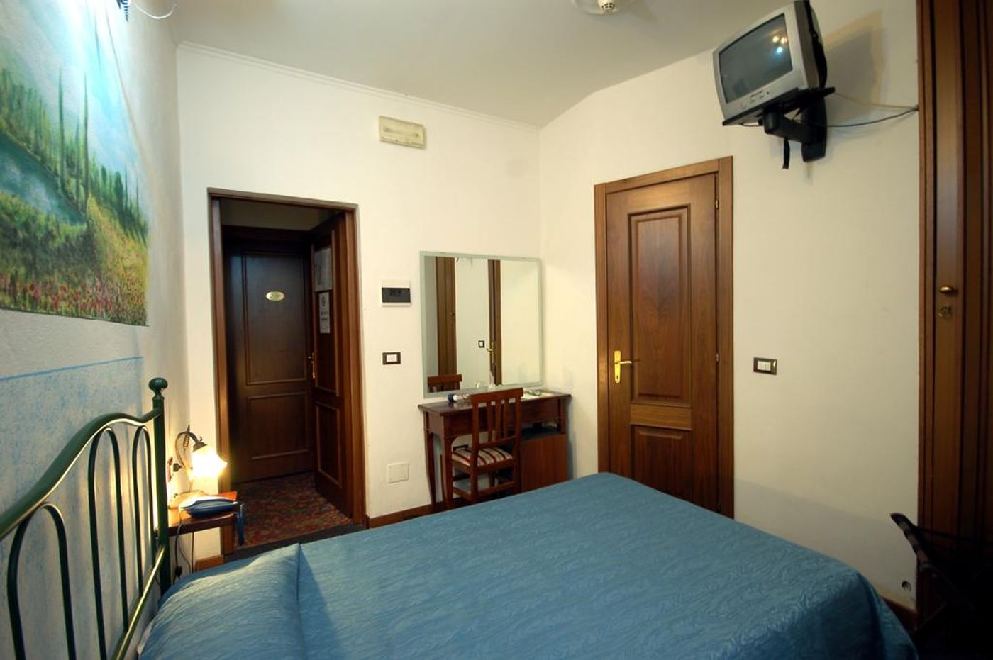 Leonardo-Room-3