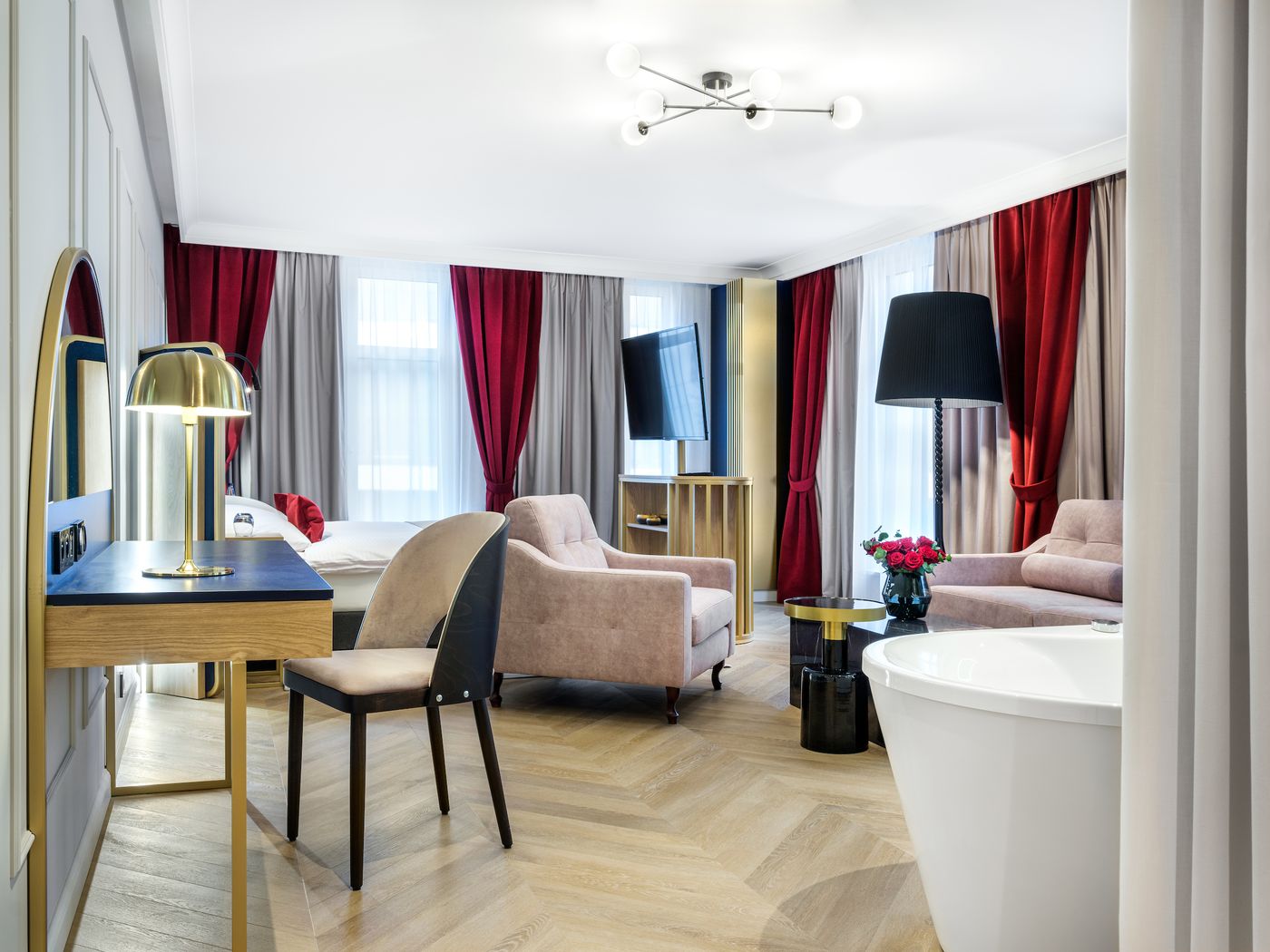 Hotel-Golden-Queen-Room-21