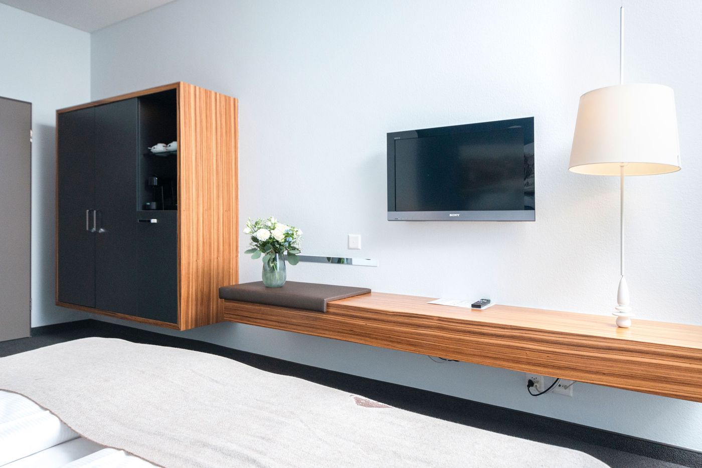 Seehotel Kastanienbaum-Switzerland-Kastanienbaum-Lucerne-Room-7