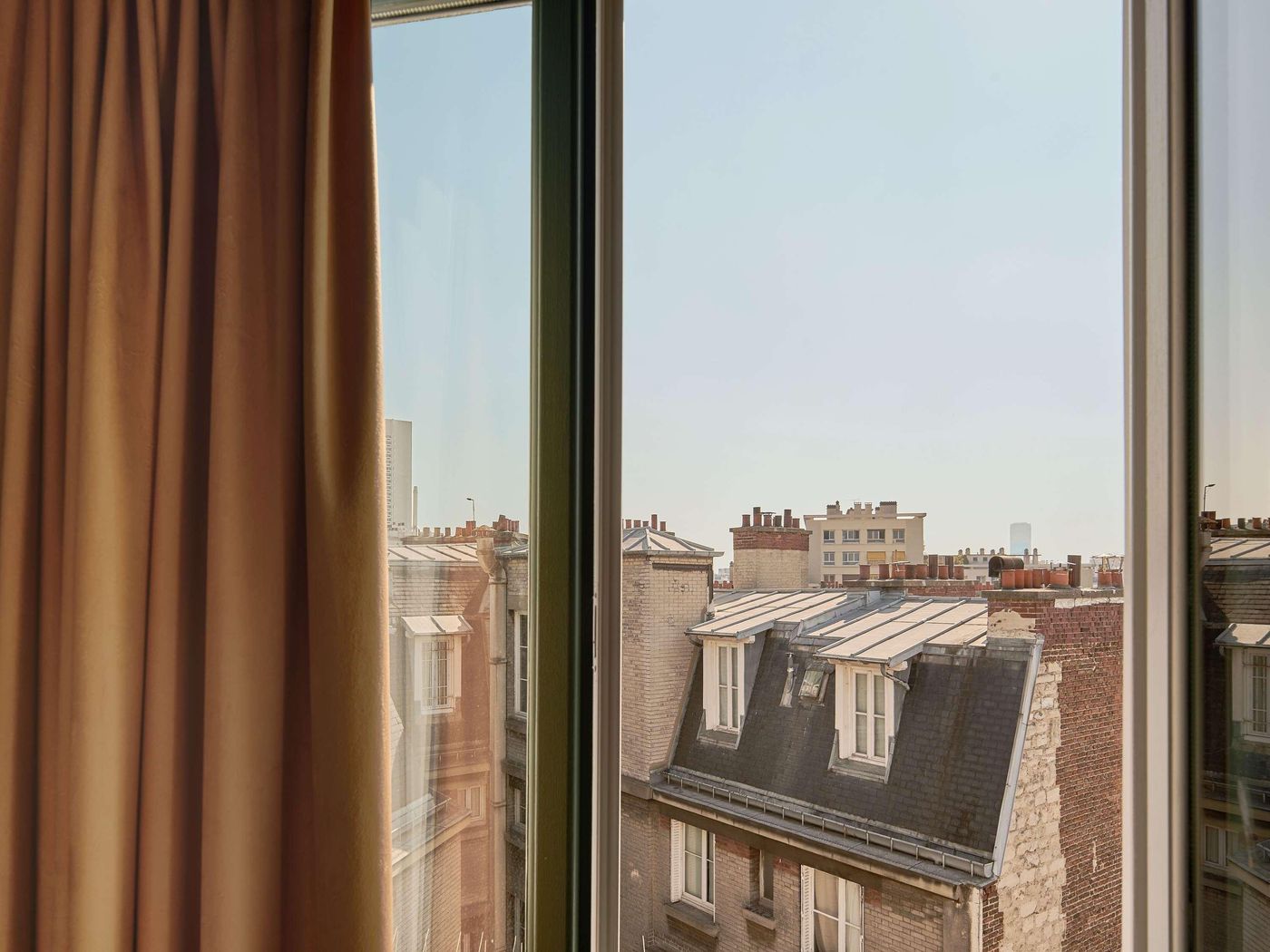 Hotel-Mercure-Paris-Tour-Eiffel-Pont-Mirabeau-Room-23
