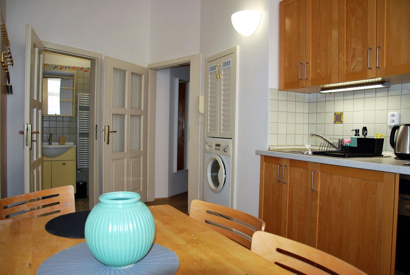 Boutique-Apartments-White-Swan-Room-66