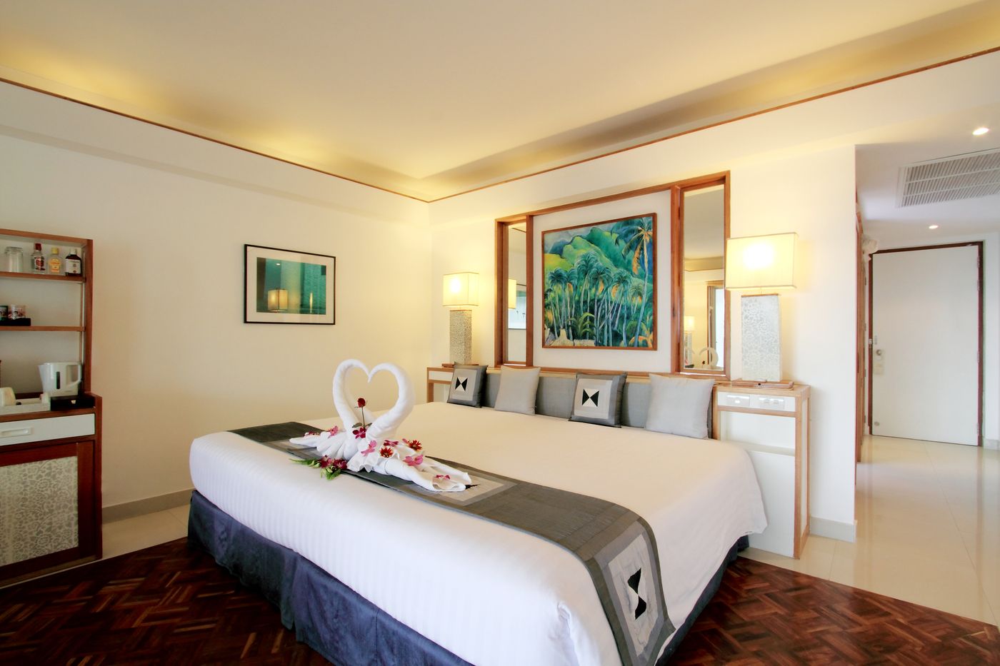 Mom-Tri-S-Villa-Royale-Room-24