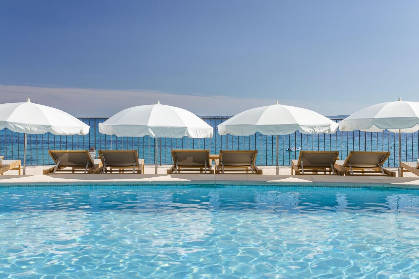 Hotel-Le-Bailli-de-Suffren-Sports-and-Entertainment-58