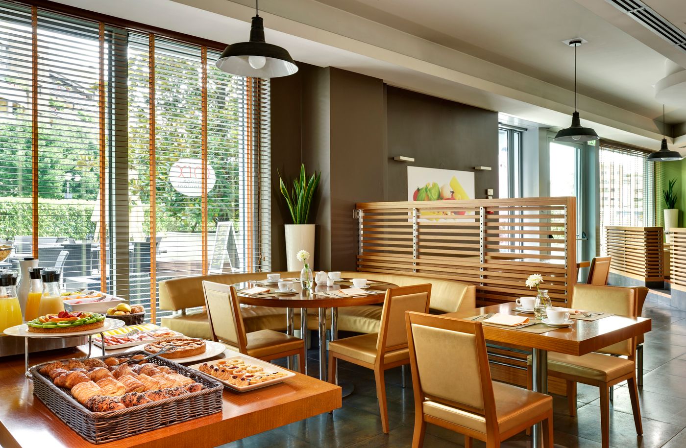 Unahotels-The-One-Milano-Restaurant-23