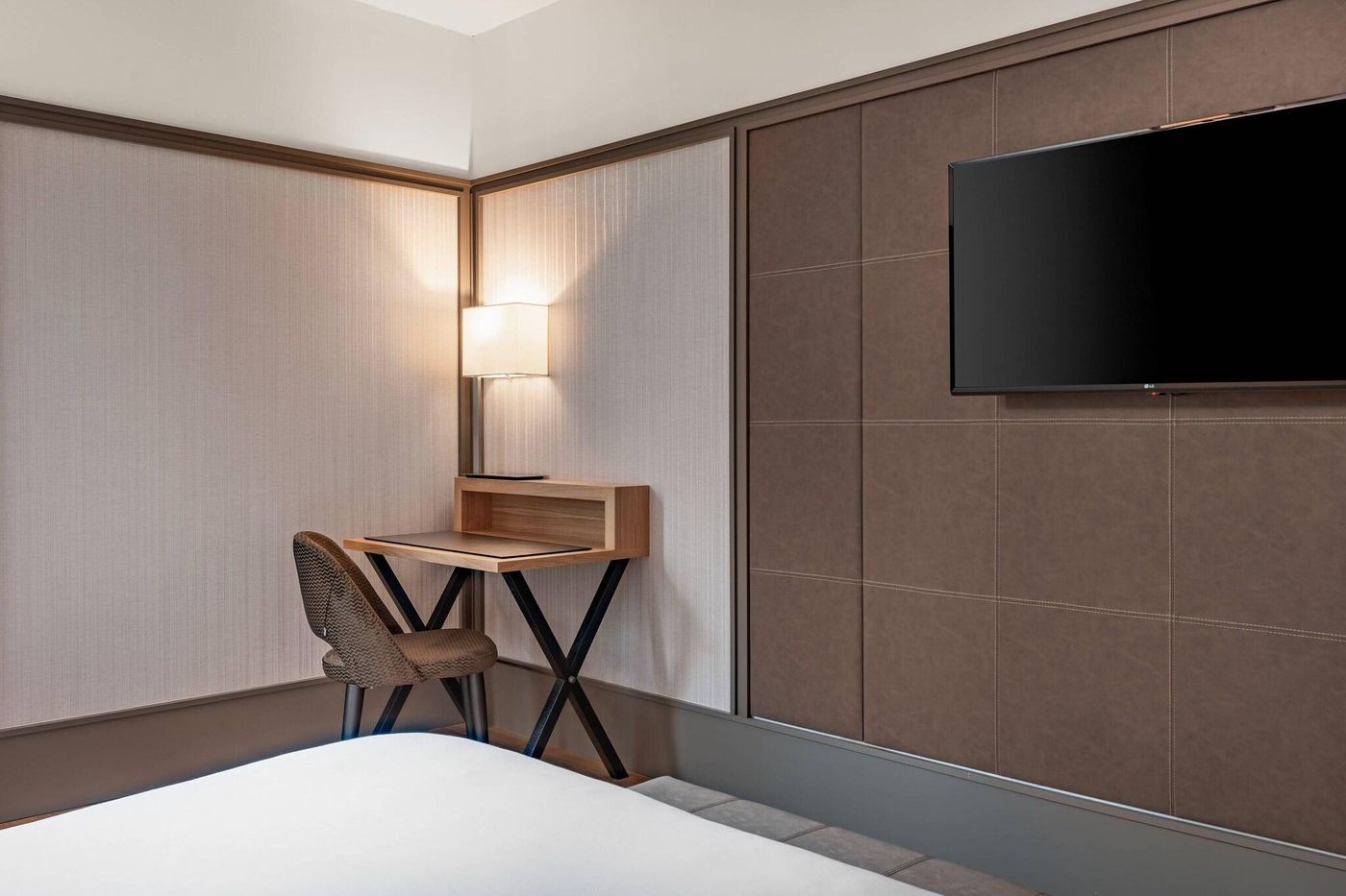 AC-Madrid-Avendia-de-America-Room-25