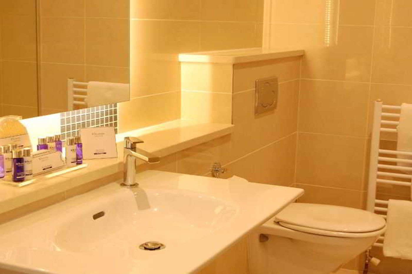 Premier Suites Plus Dublin Ballsbridge-Ireland-DUBLIN-Room-4