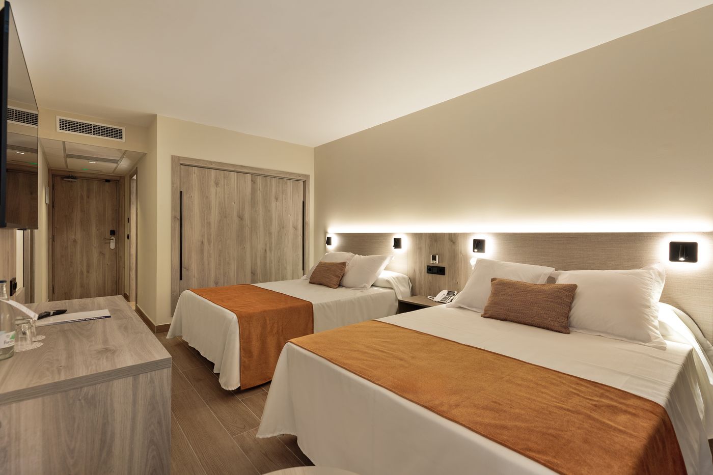 Best-Oasis-Tropical-Room-34