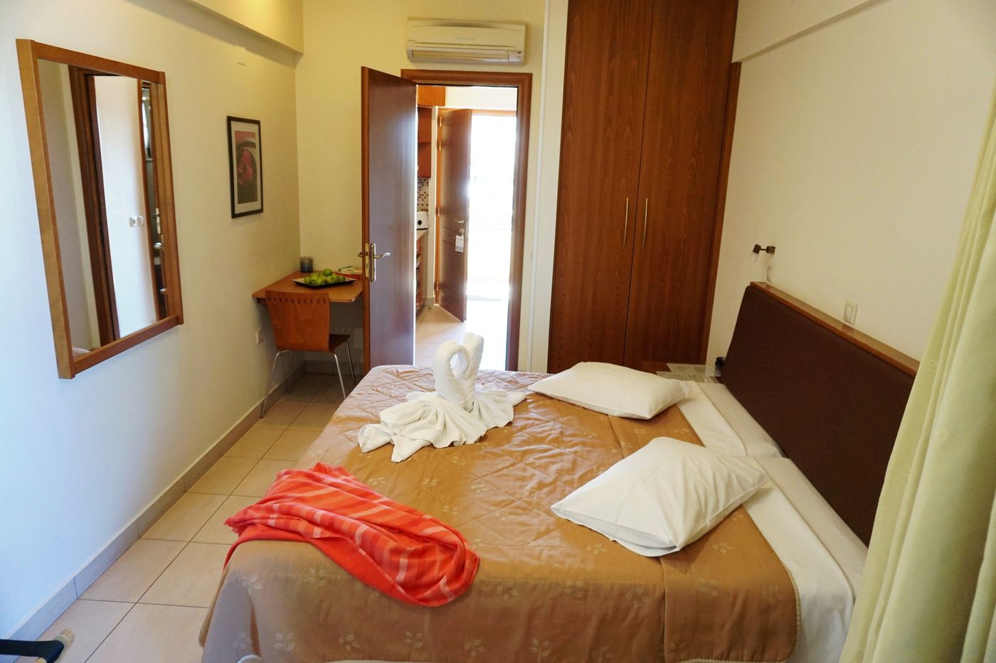 Sitia-Bay-Room-24