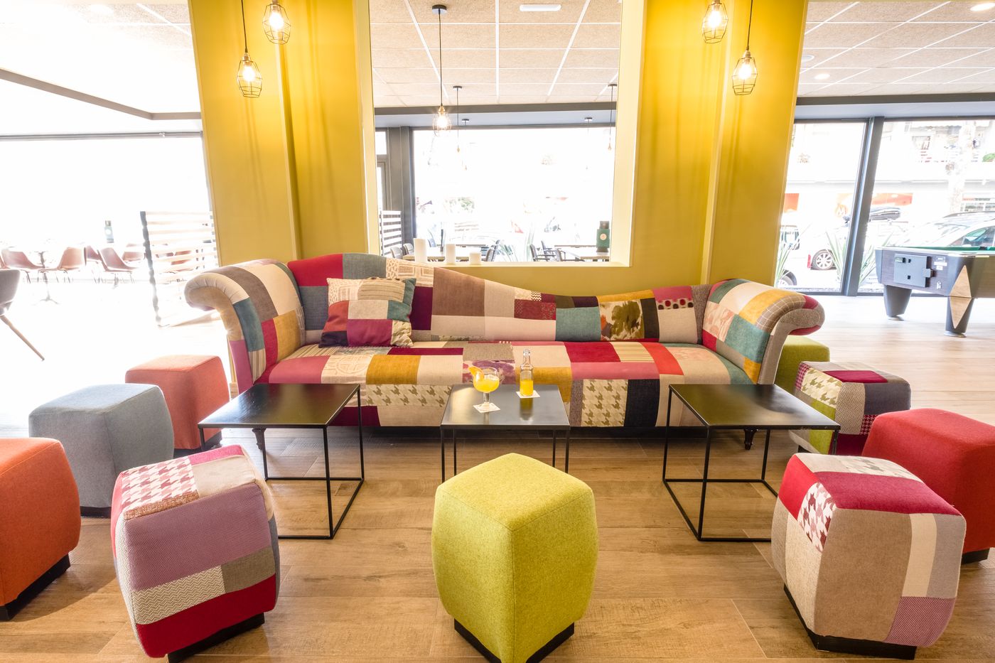 California-Apartments-III-Y-IV-Bar-35