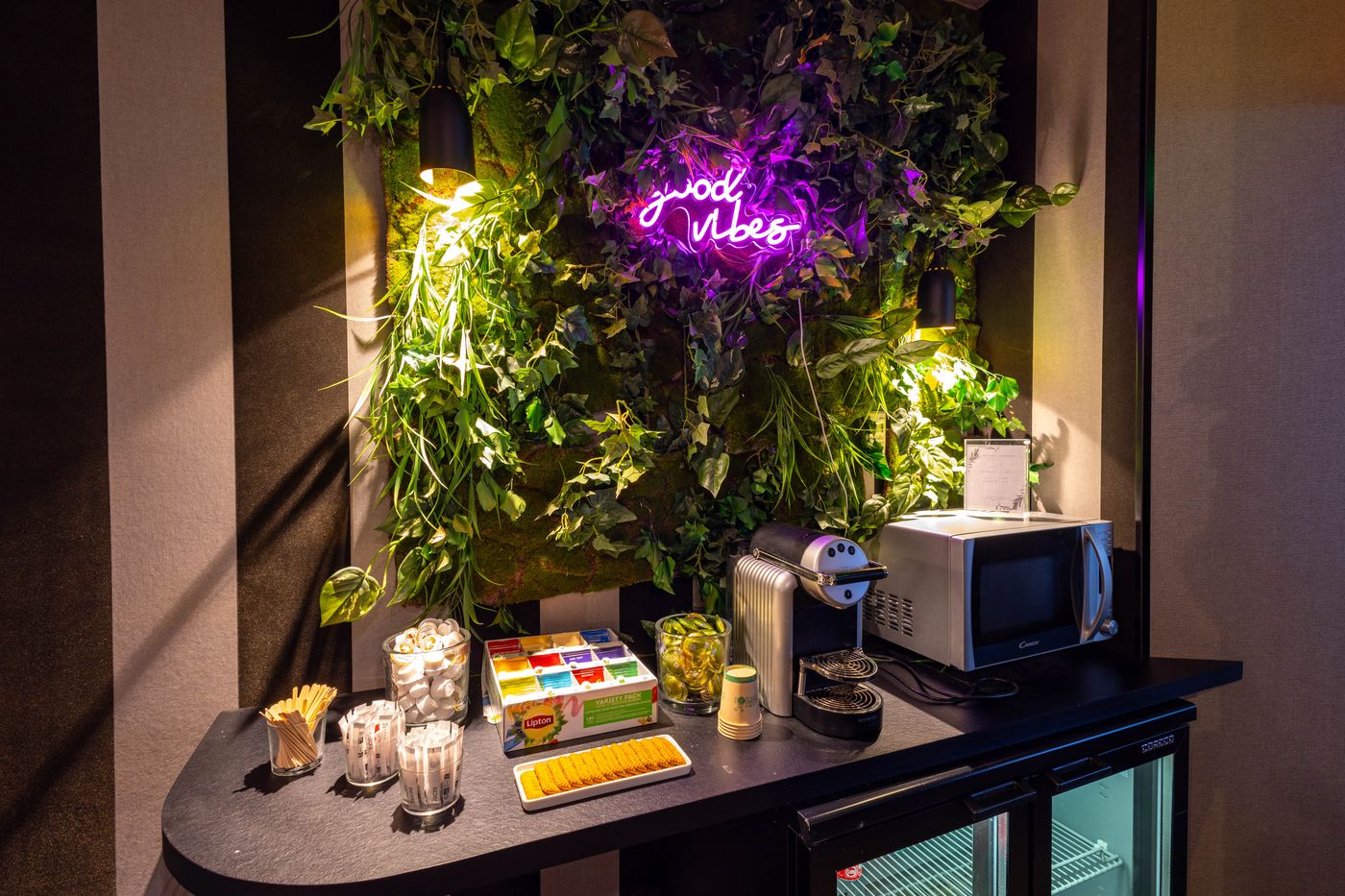 Hotel-La-Parizienne-General-view-10