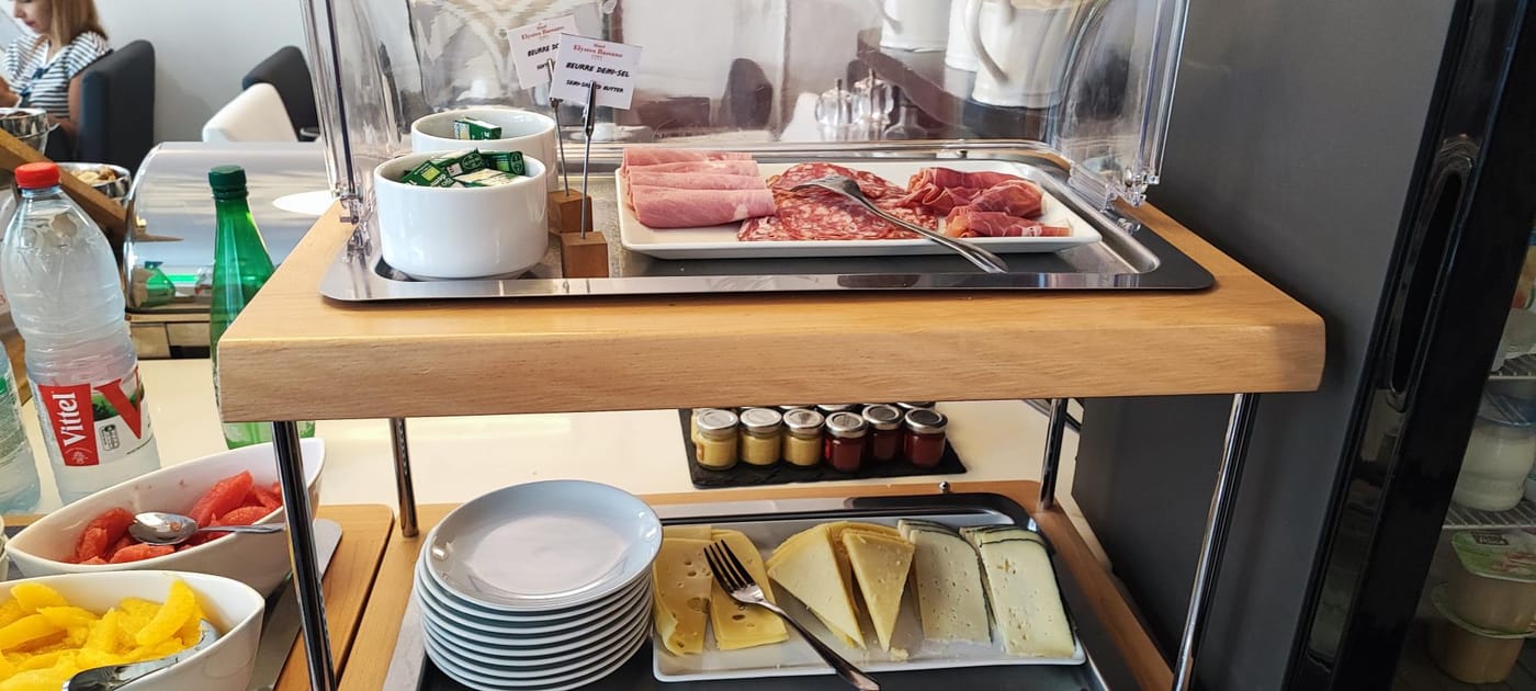 Hotel-Elysees-Bassano-Restaurant-68