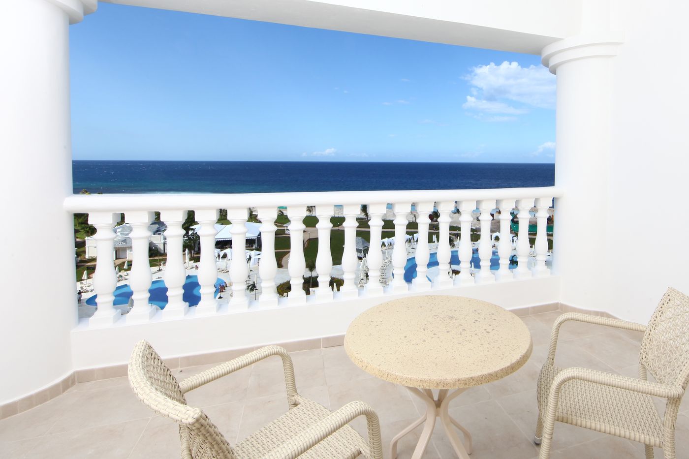 Luxury-Bahia-Principe-Runaway-Bay-All-Inclusive-Adults-Only-Room-72