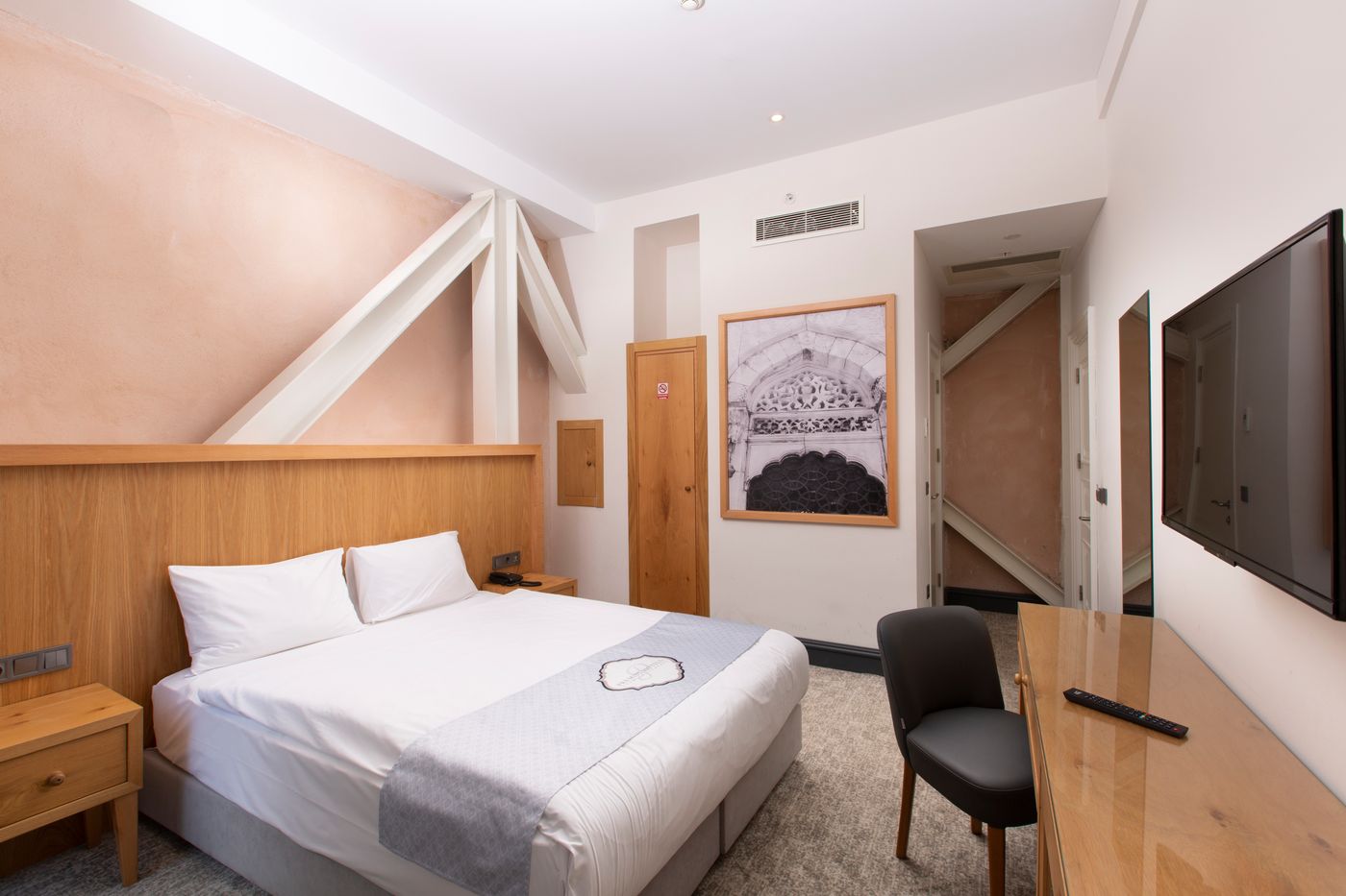 Premist-Hotel-Taksim-Room-13