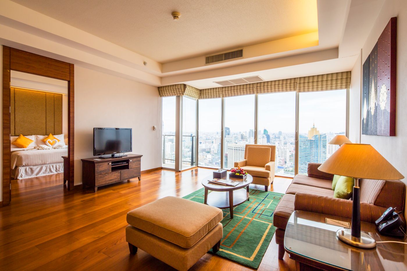 Column-Bangkok-Room-16