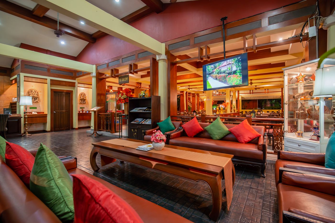 Hyton-Leelavadee-Lobby-38