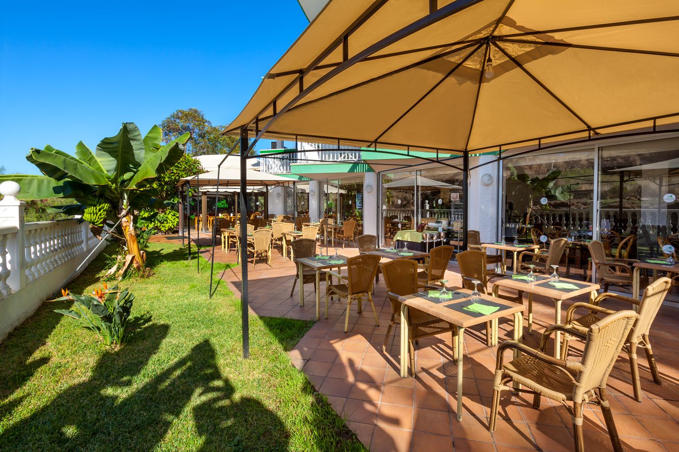 Parque-Vacacional-Eden-Restaurant-16