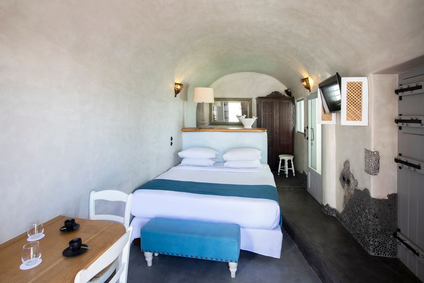 Ducato-Di-Oia-Room-7