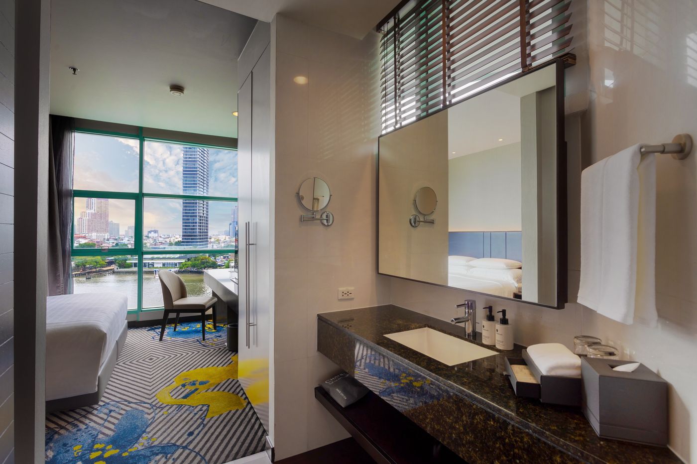 Chatrium-Hotel-Riverside-Bangkok-Room-60