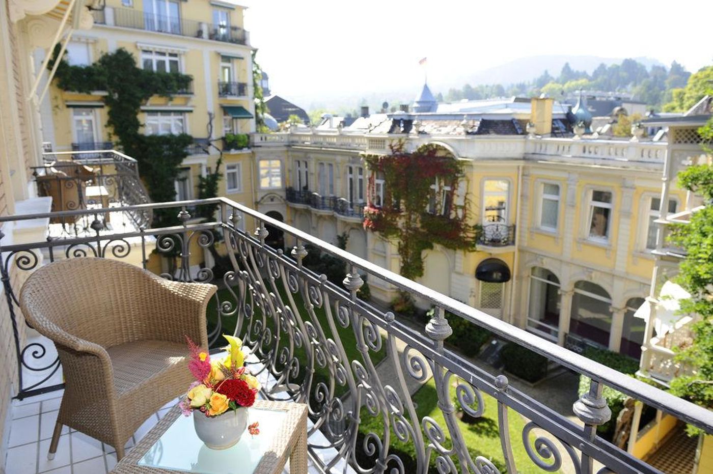 Heliopark Bad Hotel Zum Hirsch-Germany-Baden-Baden-General view-3