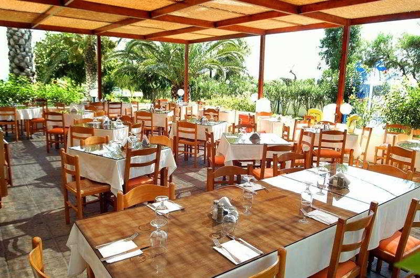 Kabanaris-Bay-Restaurant-10