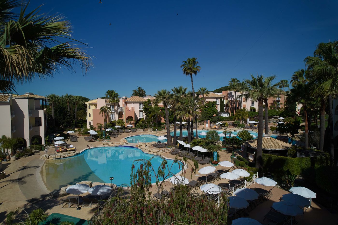 Four-Seasons-Vilamoura-Pool-6