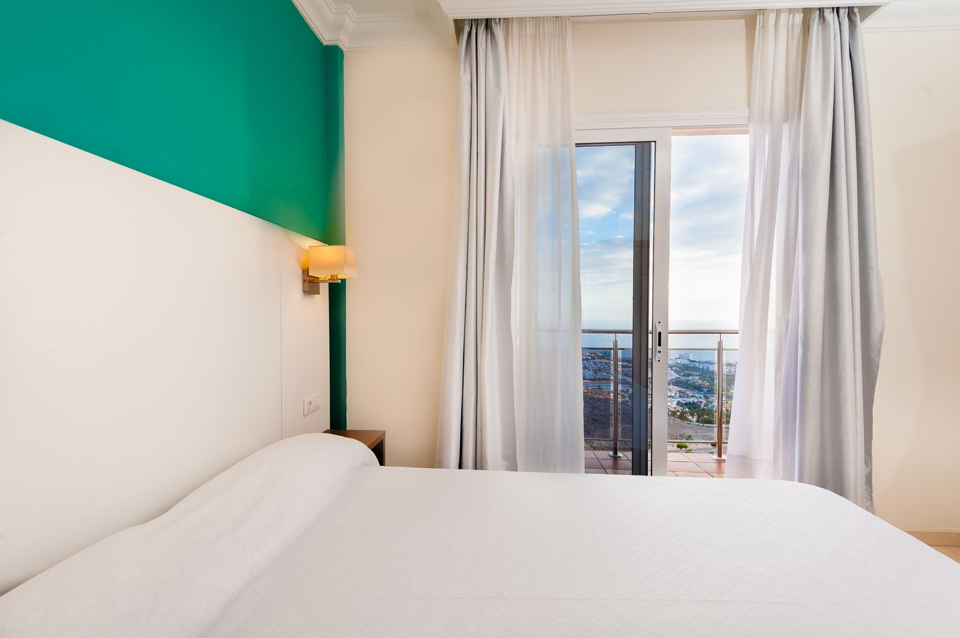 Panoramica-Heights-Room-17