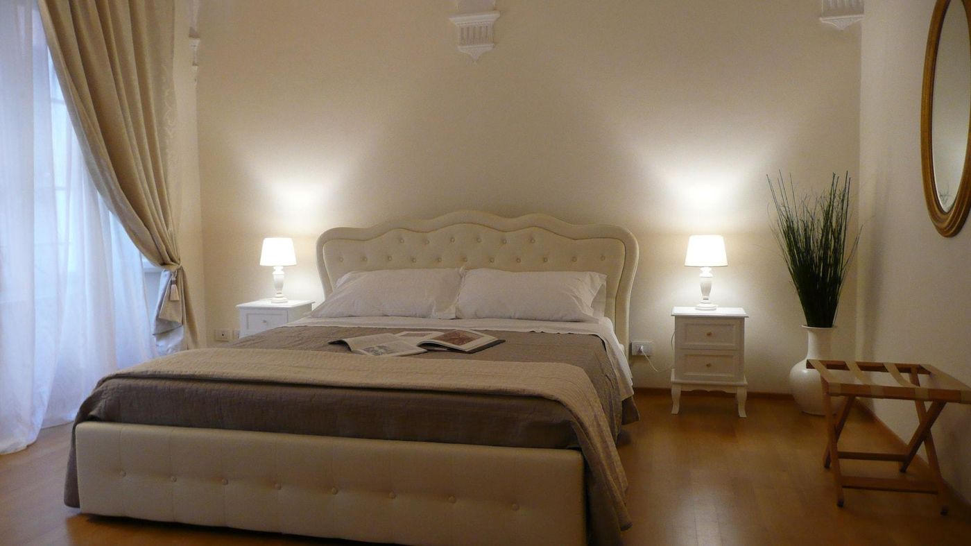 Palazzo-de--Vecchi-Room-13